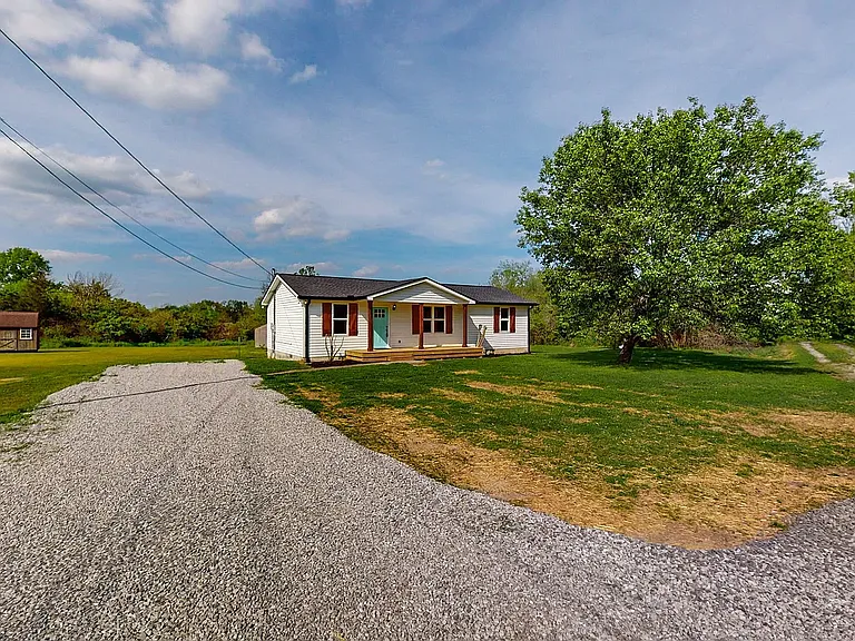 241 Curd Rd — Photo 4