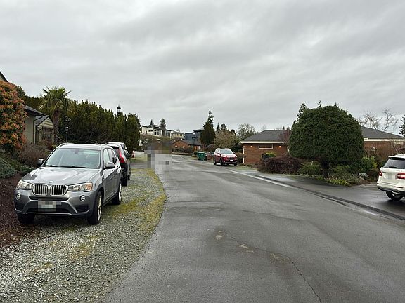 4th image of 4121 SW 109th St