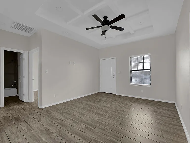 1013 La Pointe Ave #3 — Photo 21