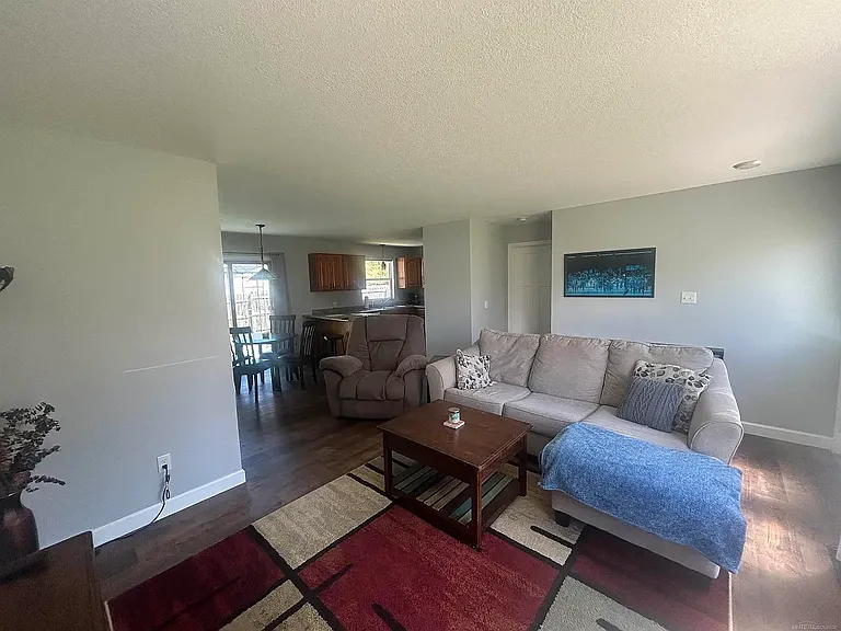 1012 Owosso Dr — Photo 19