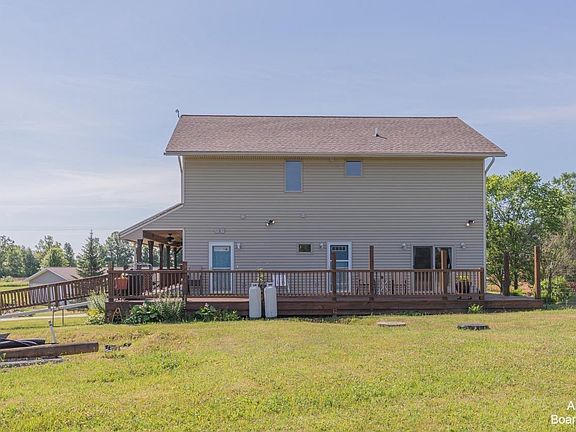 5th image of 12322 McCollum Rd