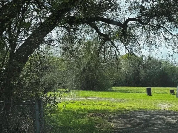 Sralla Rd, Crosby, TX 77532
