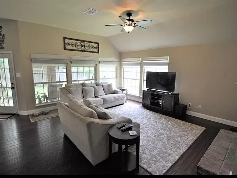 10229 Andora Dr — Photo 16