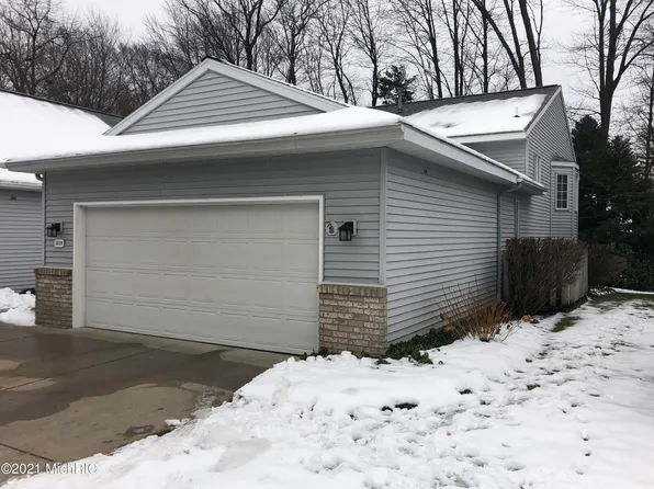 1019 Hidden Creek Dr, Muskegon, MI 49441