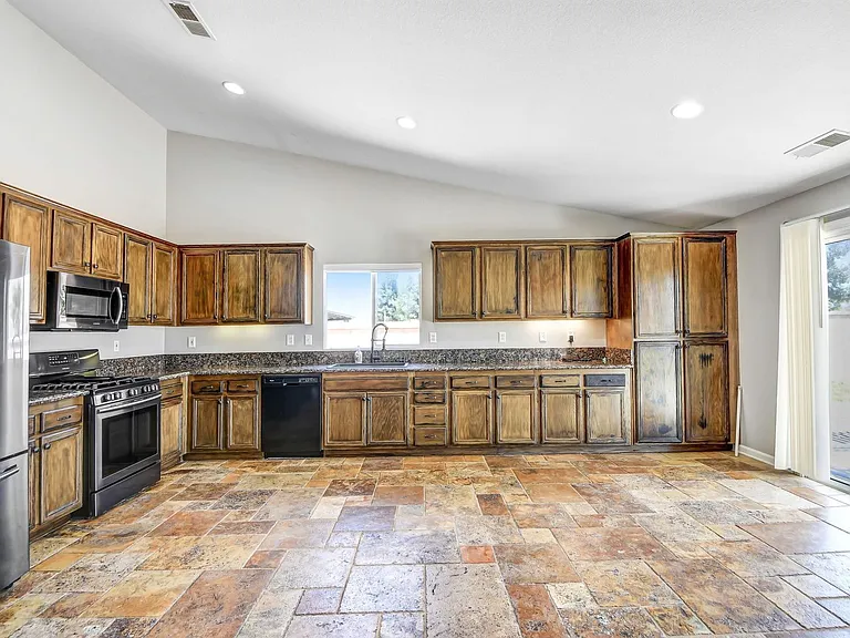 25629 Driftview Cir — Photo 5