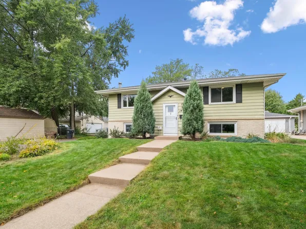 1457 Arundel St, Saint Paul, MN 55117