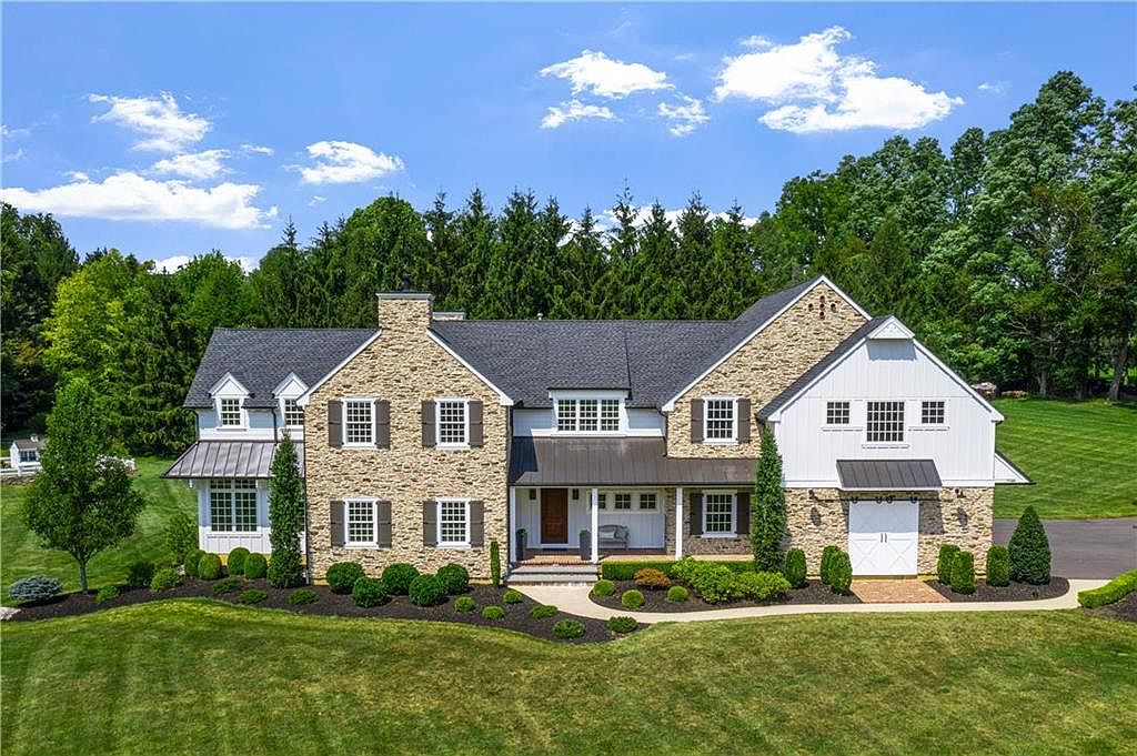 2567 Black River Rd, Bethlehem, PA 18015 Zillow