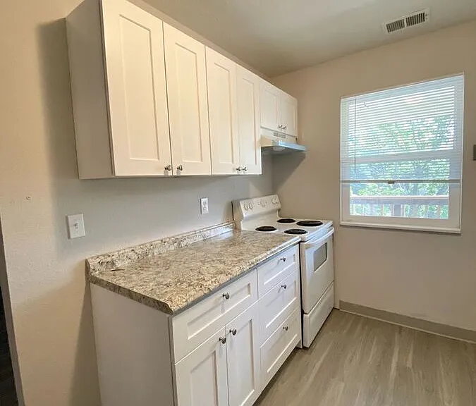 6982 Mariposa St #A — Photo 2