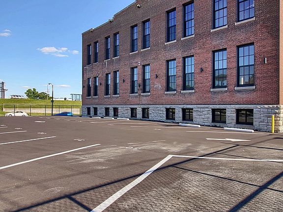 4th image of 1615 Hampton Ave #7