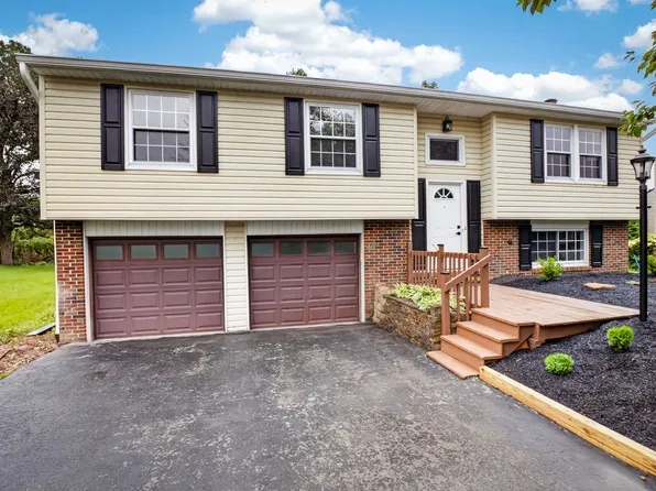 2016 Pembrook Dr, Glenshaw, PA 15116
