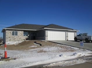 903 W R St, Mc Cook, NE 69001