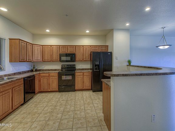 4th image of 920 E DEVONSHIRE Avenue #2030