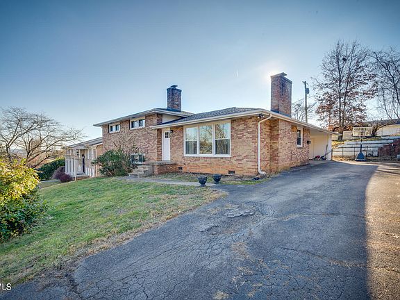 3rd image of 908 Fain Ave