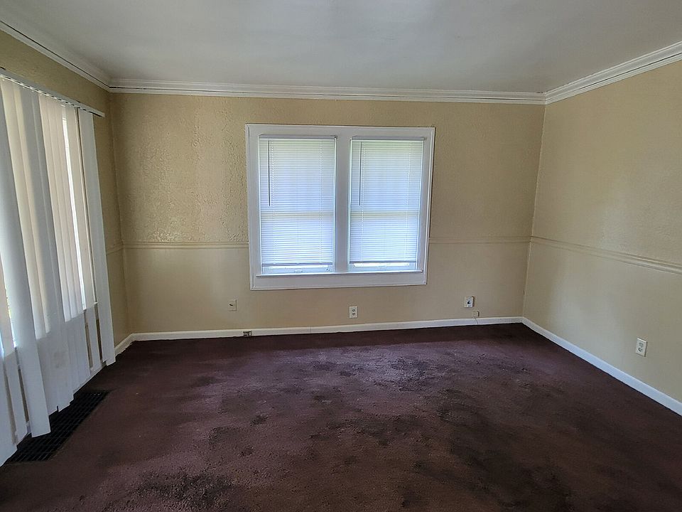 2nd image of 618 N Euclid Ave