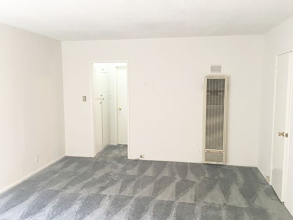 2nd image of 5305 Packard St APT 3