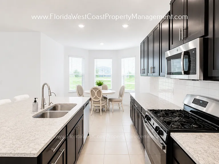 6394 Grandview Hill Ct — Photo 4