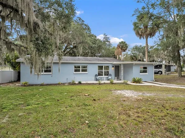 720 Park Dr, Leesburg, FL 34748