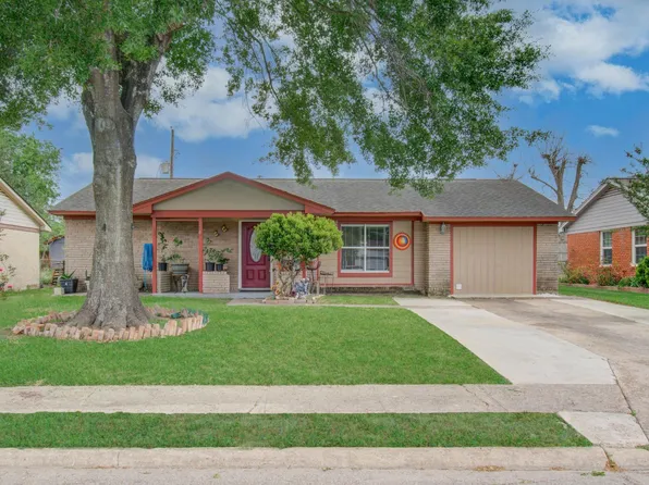10510 Kittrell St, Houston, TX 77034