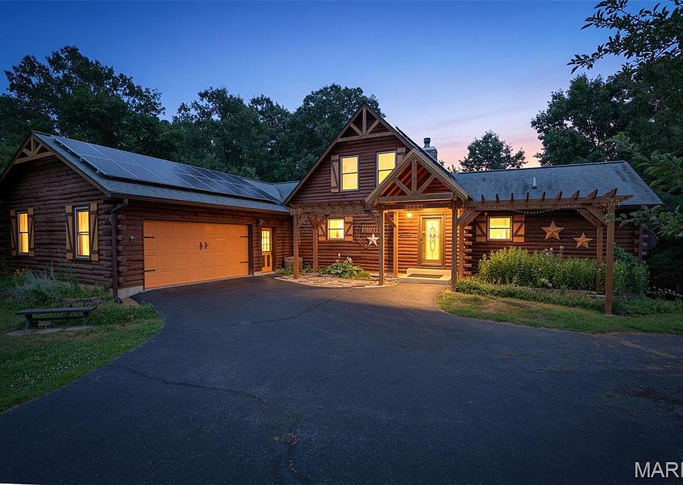 1st image of 2518 Meredith Dr