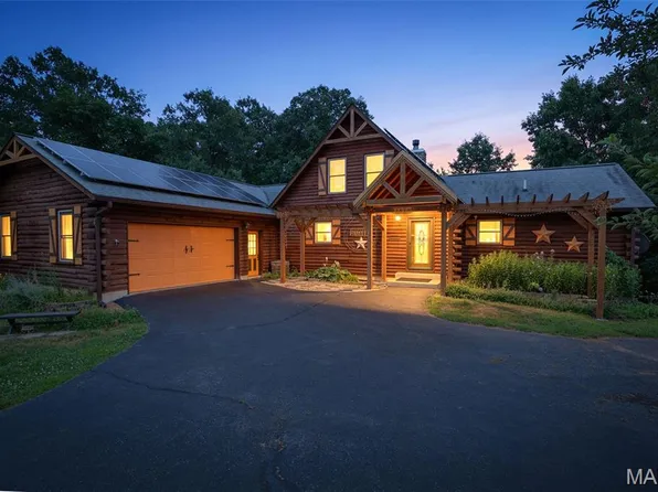 2518 Meredith Dr, De Soto, MO 63020