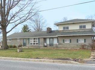 1552 Book Rd, Lancaster, PA 17602