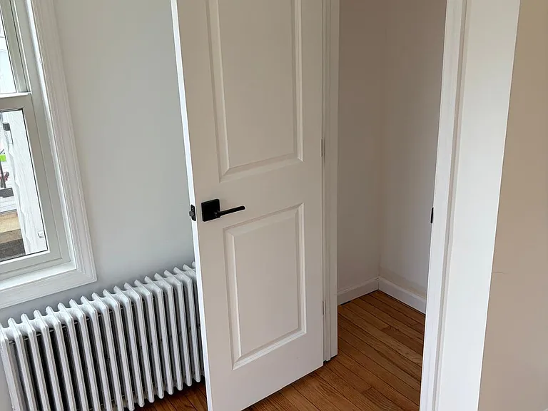 226 Gillette Ave — Photo 13