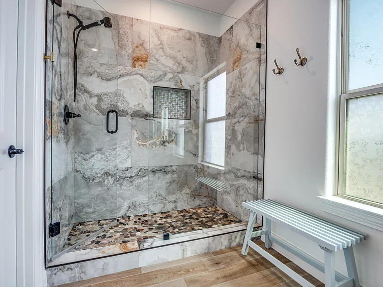 250 Alondrita St — Photo 11