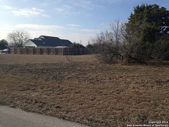2nd image of 4922 Viewcrest Rd
