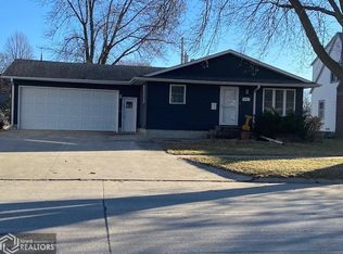 353 Main Ave S, Britt, IA 50423