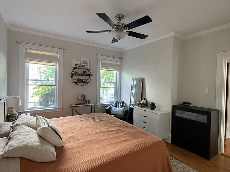 40 Paradise Rd — Photo 3