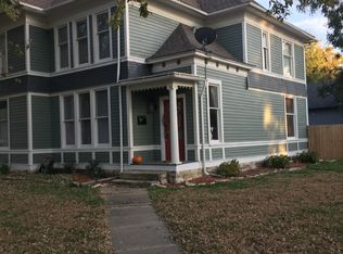 801 E 8th Ave, Winfield, KS 67156