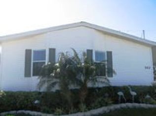 302 Bahama Dr, Palmetto, FL 34221