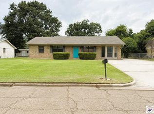 4809 Parkland Dr, Texarkana, AR 71854
