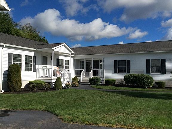 2nd image of 28 Cornerstone Dr