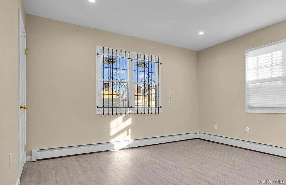 1 bed, 2.0 bath, 550 sqft, $2,499 — Photo 2