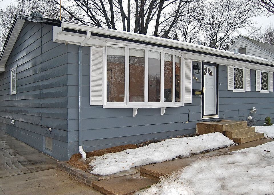 1st image of 2132 N Upland Crst