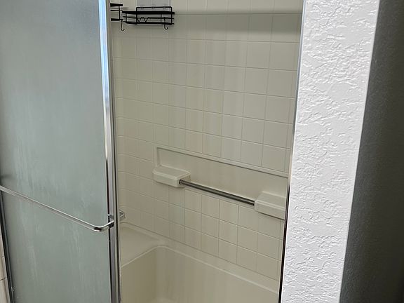 2nd image of 2762 Oakwood Ct