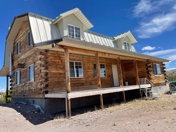 22 Abbe Spgs, Magdalena, NM 87825