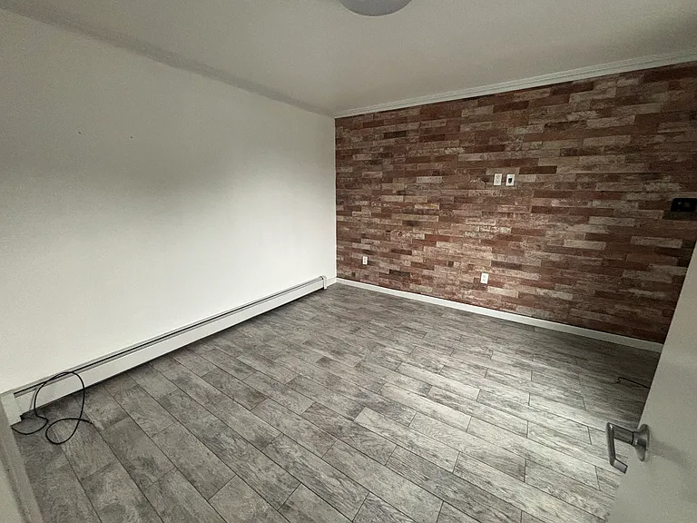 1137 W Boston Post Rd #1 — Photo 5