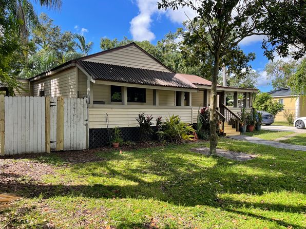 2525 Emma Cir