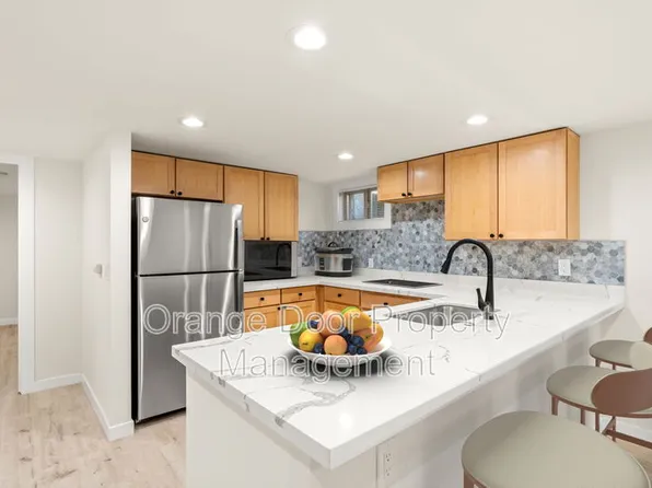 7727 Jones Ave NW, Seattle, WA 98117