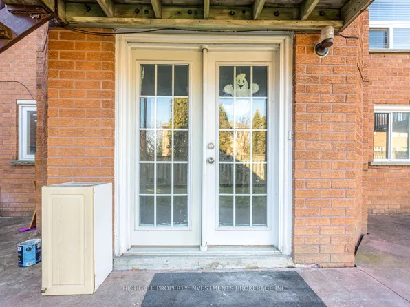 5383 Longhorn Trl, Mississauga, ON L4Z 3G4