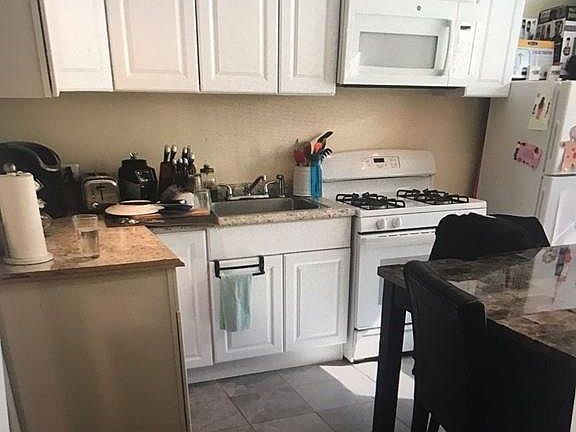 2nd image of 84 Garfield Ave APT 1