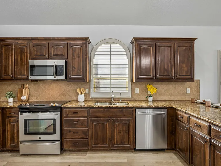 10445 Merced Lake Rd — Photo 2