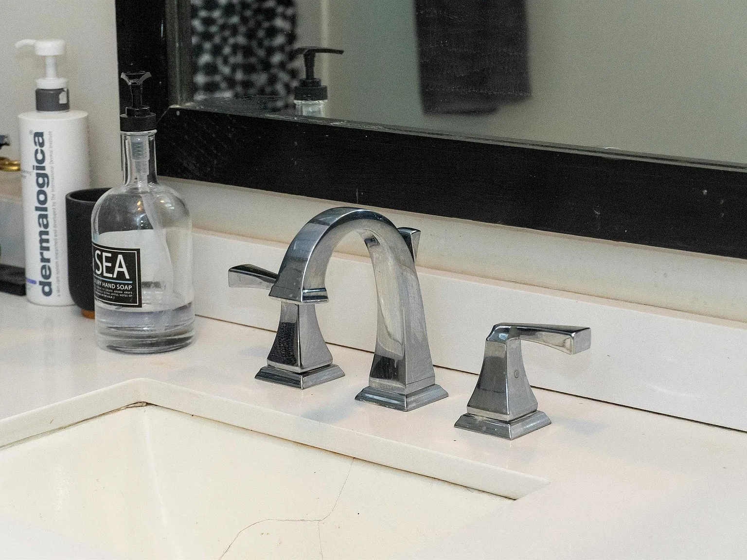 3 bed, $4,200 — Photo 4
