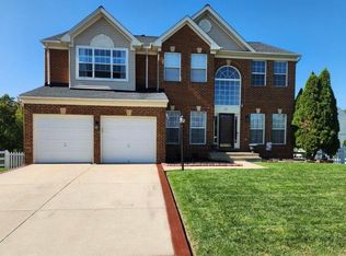 27 Riggs Rd, Fredericksburg, VA 22405