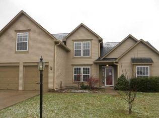 10715 E Stillwood Ln, Indianapolis, IN