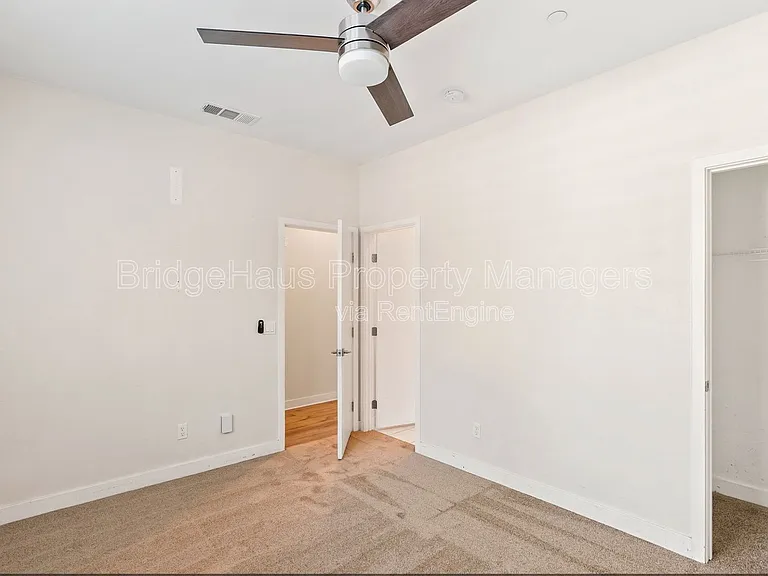 721 Shoreline Rd — Photo 9