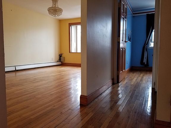2nd image of 22 126th St #2