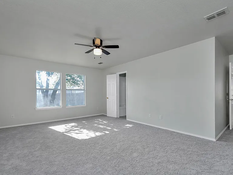 1037 Triple Crown Dr — Photo 14
